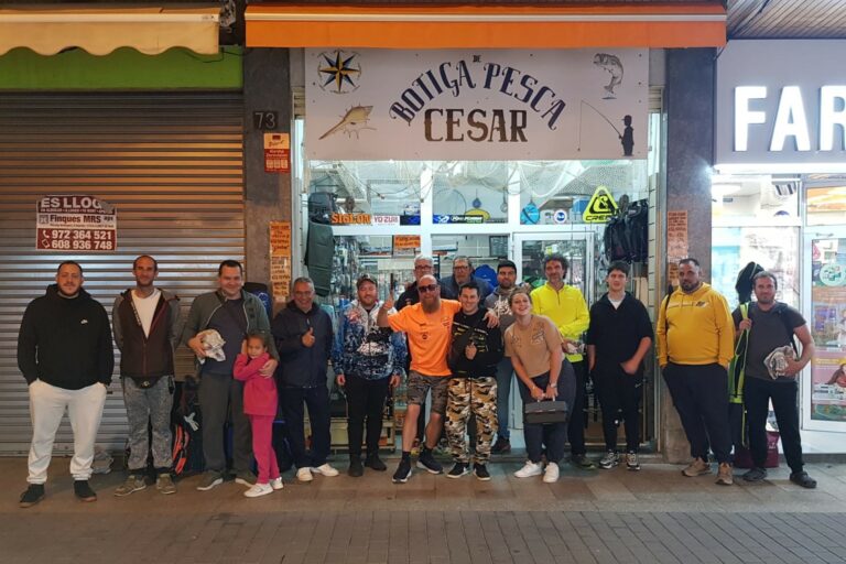 El grup a l'última Fish Party, preparats per anar a pescar (Pesca César)