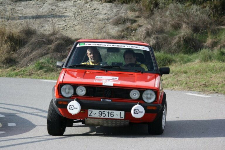Salvador Tallada amb el seu Golf GTI (Lluís Guardia - Osona Sport Classics)