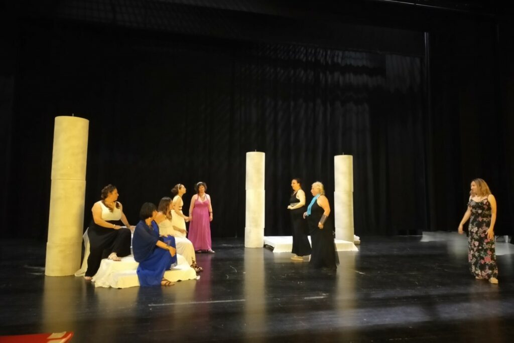 Un assaig de 'Lisístrata' (Aula Municipal de Teatre d'adults)