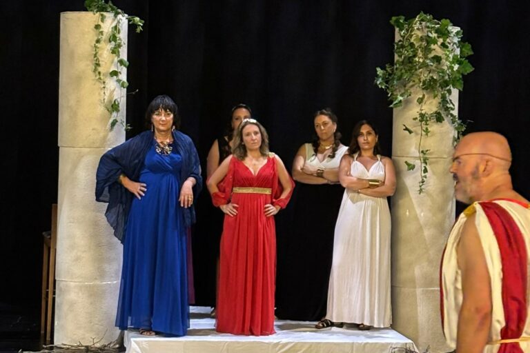 Un assaig de 'Lisístrata' (Aula Municipal de Teatre d'Adults)