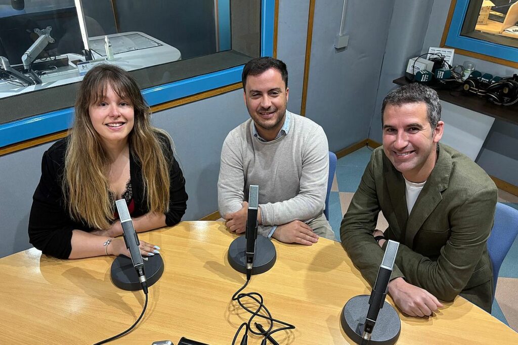 Els representants de Melià, Llorers i l'Azure a la ràdio.