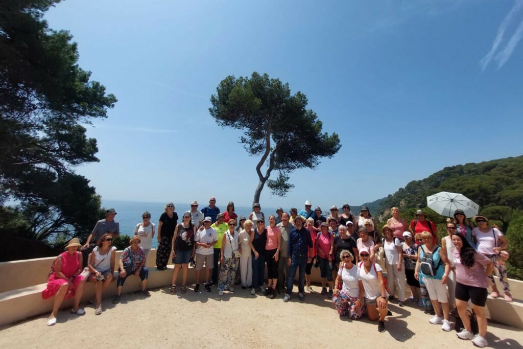 Els participants a la visita als Jardins de Santa Clotilde (Casal Municipal de la Gent Gran)