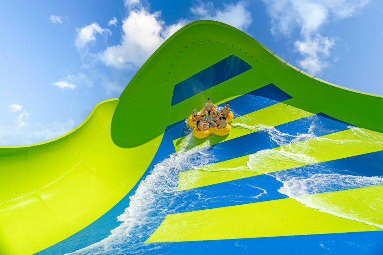 La nova atracció: Double Tornado Wave 60 (Water World)