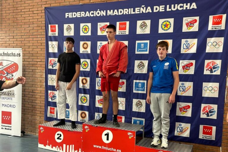Yaroslav Kramar al podi (Club Esportiu Nova Unió)