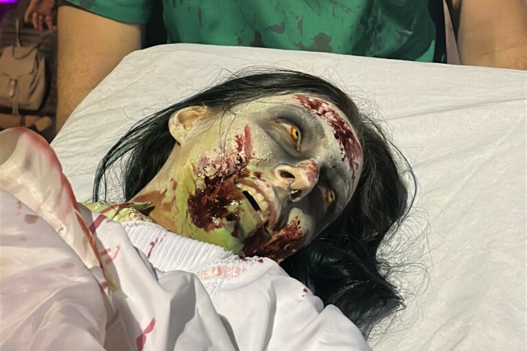Un dels personatges terrorífics de l'any passat (Ajuntament de Lloret de Mar)