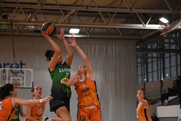Un partit del sènior femení aquesta temporada (Ivan Atance)