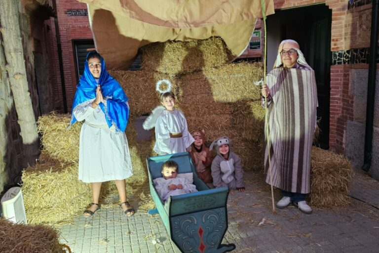 El naixement del pessebre vivent (Esplais Parroquials)