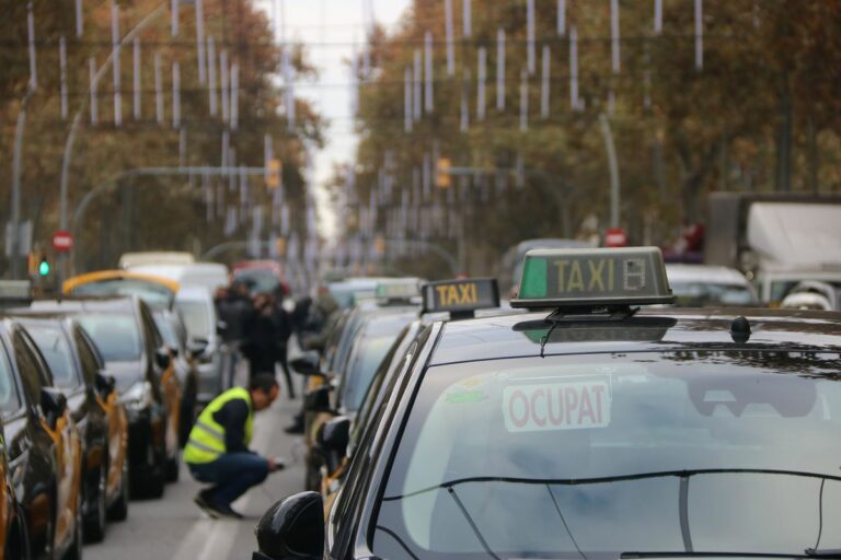 protesta taxi Barcelona (Maria Asmarat, Alex Recolons ACN)