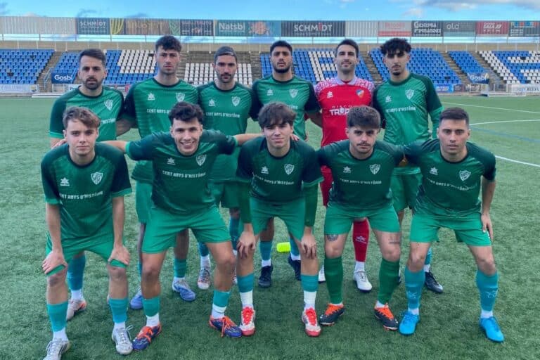L'equip abans del partit (Club Futbol Lloret)