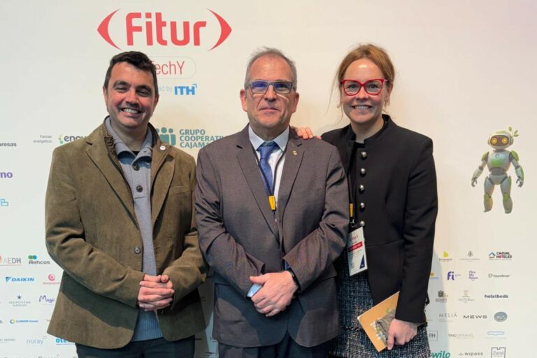 Damià Font, amb Enric Dotras i Elizabeth Keegan, a Fitur