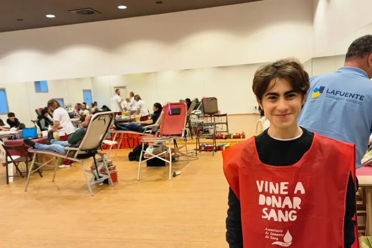 alumnes IC a la jornada donacio sang teatre