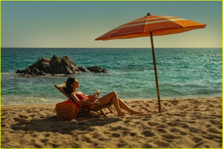 people-we-meet-on-vacation-first-look-03