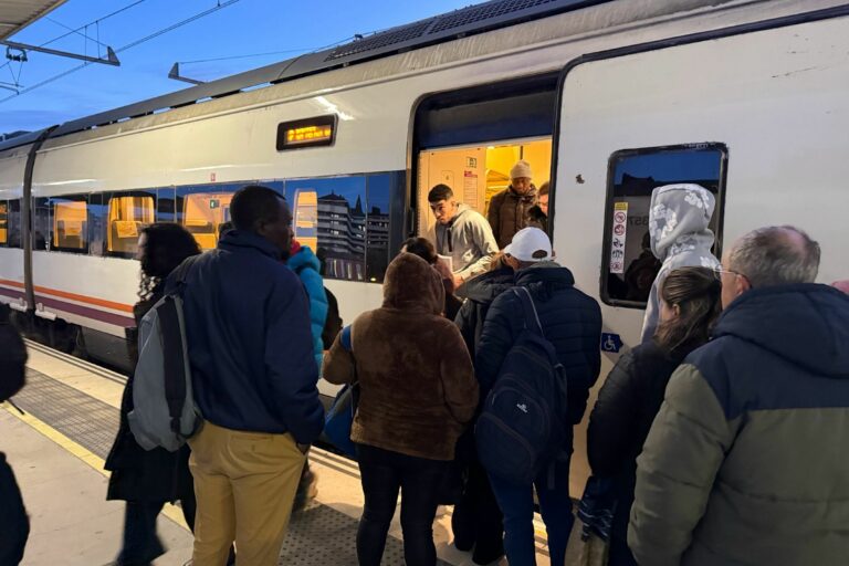usuaris tren estacio Girona ACN Gerard Vilà
