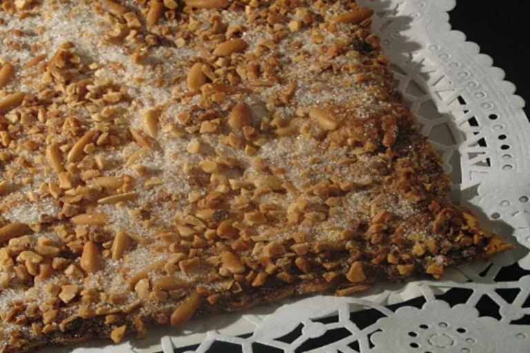 Coca de llardons (Thermomix)