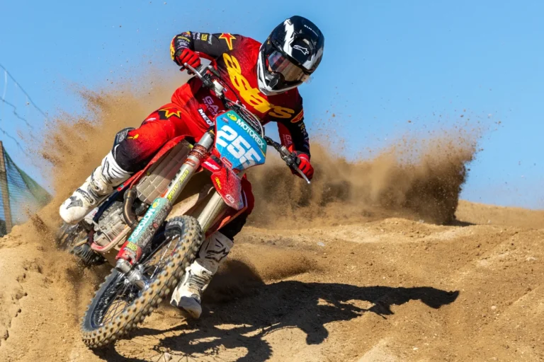 Daniela Guillén estrena la temporada amb una victòria en el Campionat d’Espanya Femení MX