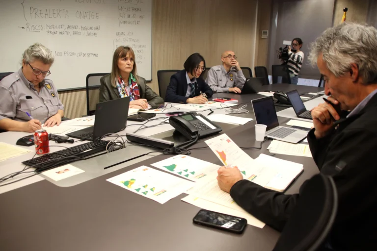 reunio govern per alerta de vent ACN BLANCA BAY