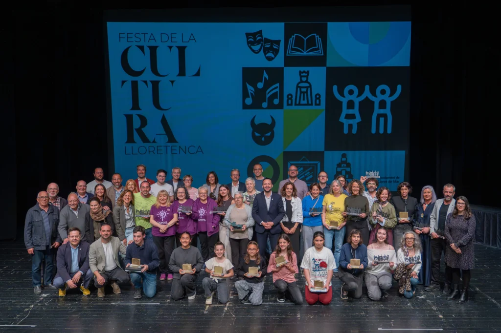 foto familia premis cultura lloretenca tots