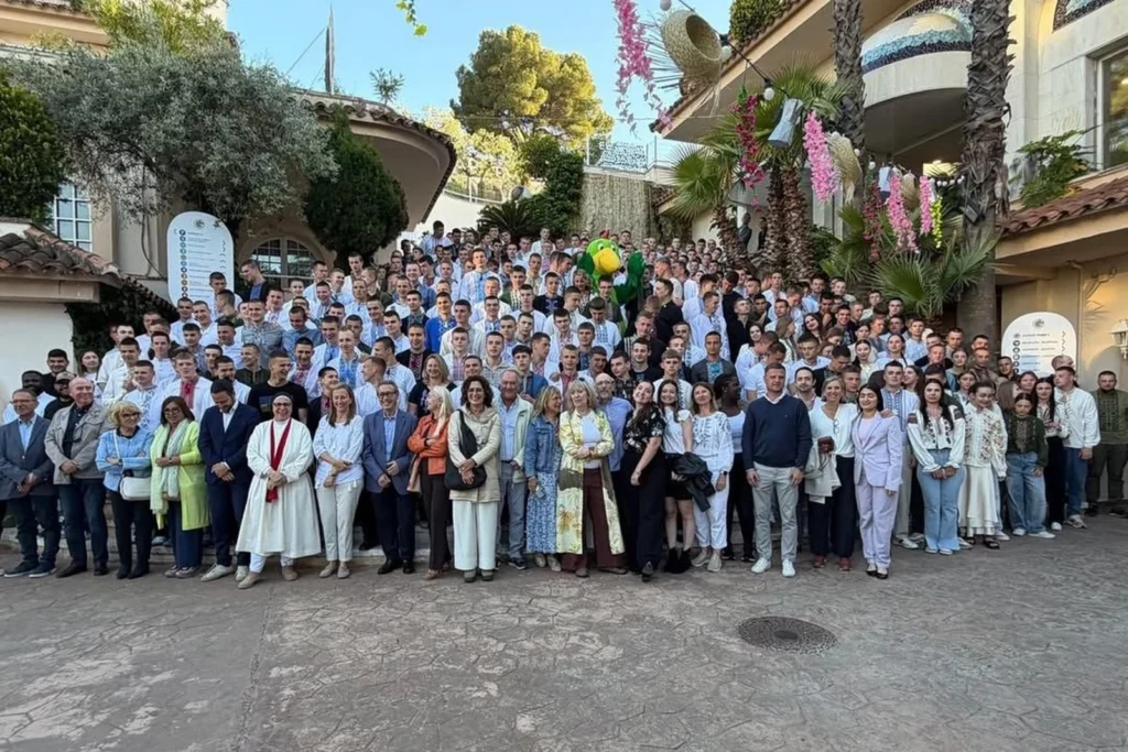 Fi de l'estada a Lloret de 255 joves ucrainesos.