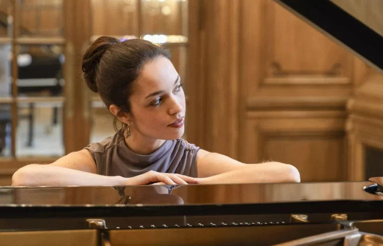 La pianista Emma Stratton