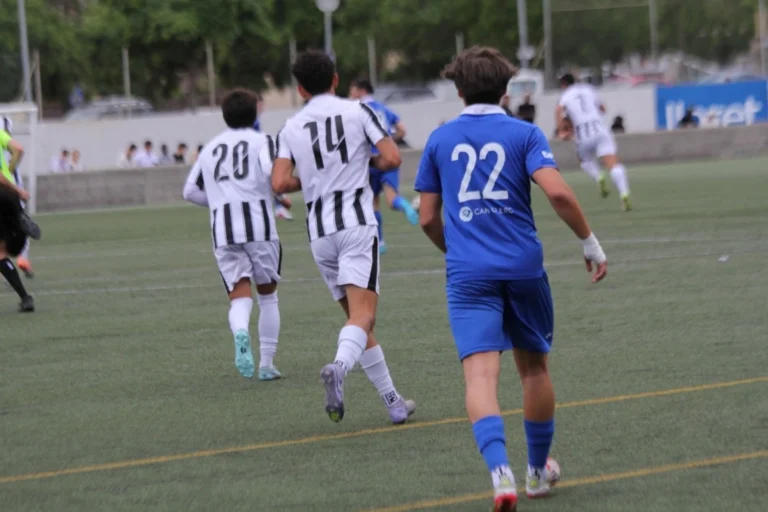 club de futbol lloret contra la juventus de lloret