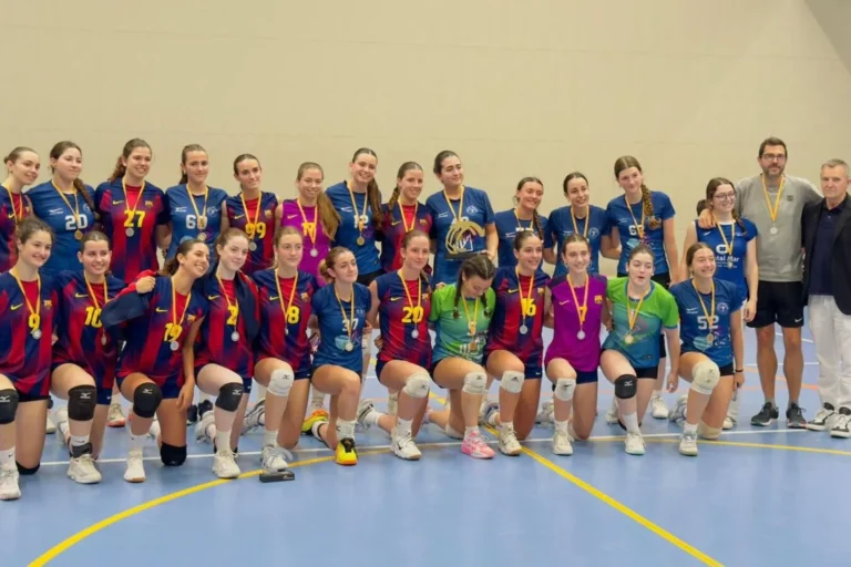club vólei lloret campiones de segona divisio juvenilfemenina davant del barcelona