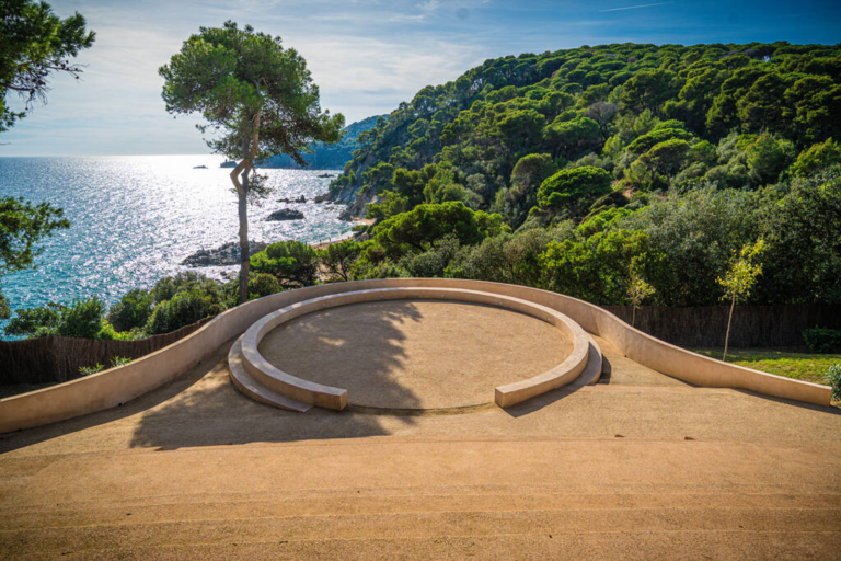 el nou amfiteatre amb vistes a la costa brava