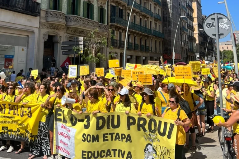 La manifestació a Barcelona, aquest matí (Natàlia Guifré)