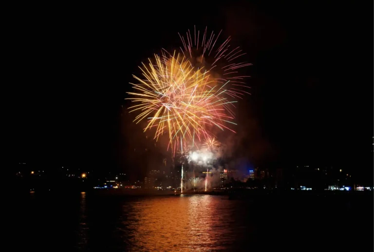 La Pirotècnia Valenciana tancarà la Festa Major amb el castell de focs artificials