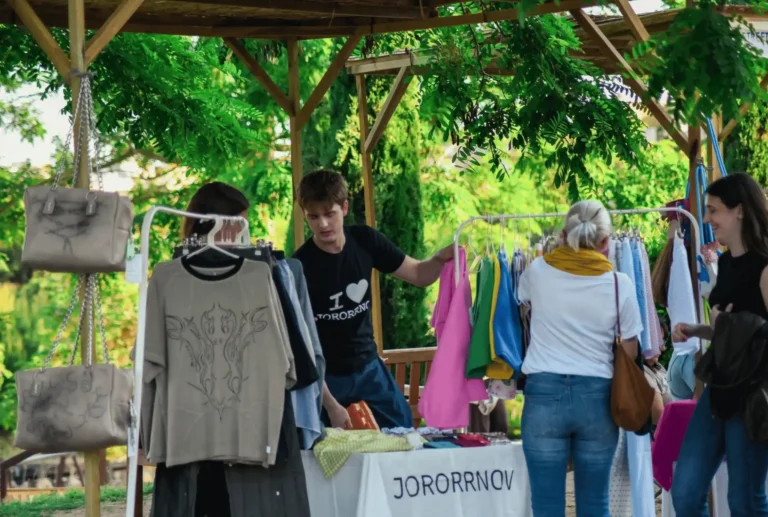 L’ON-OFF Music Festival aposta per un market amb 7 parades seleccionades per la seva qualitat