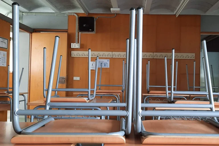 Una aula de l'institut (Ins Coll i Rodés)