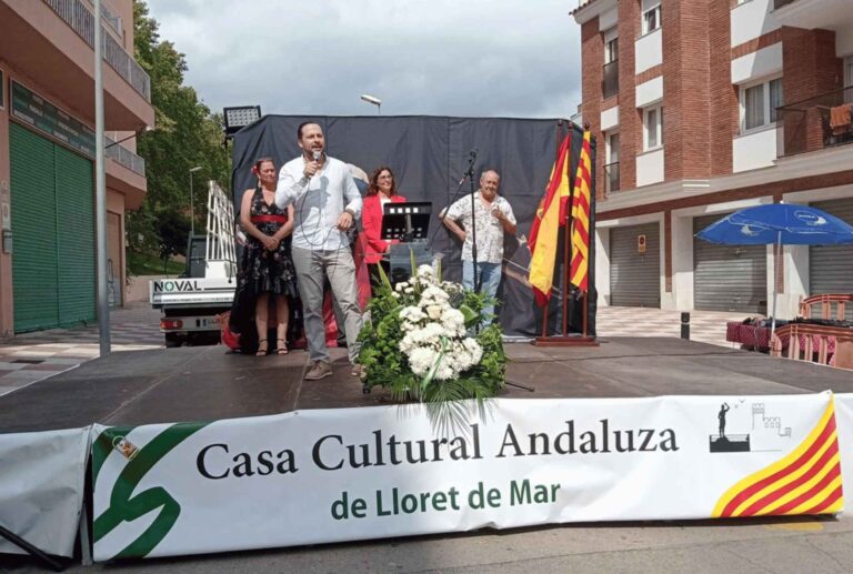 La Casa Cultural Andalusa de Lloret celebra el primer aniversari de la seva seu amb un dinar per a socis i seguidors