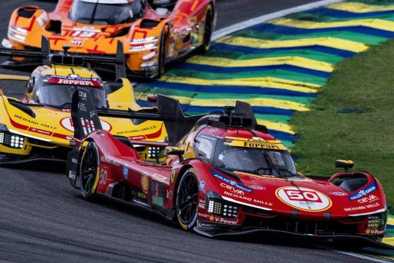 El Ferrari de Miguel Molina