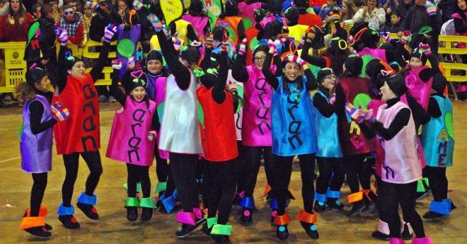 Tossa entrega un premi especial a l’associació contra l’AME per la participació al Carnaval