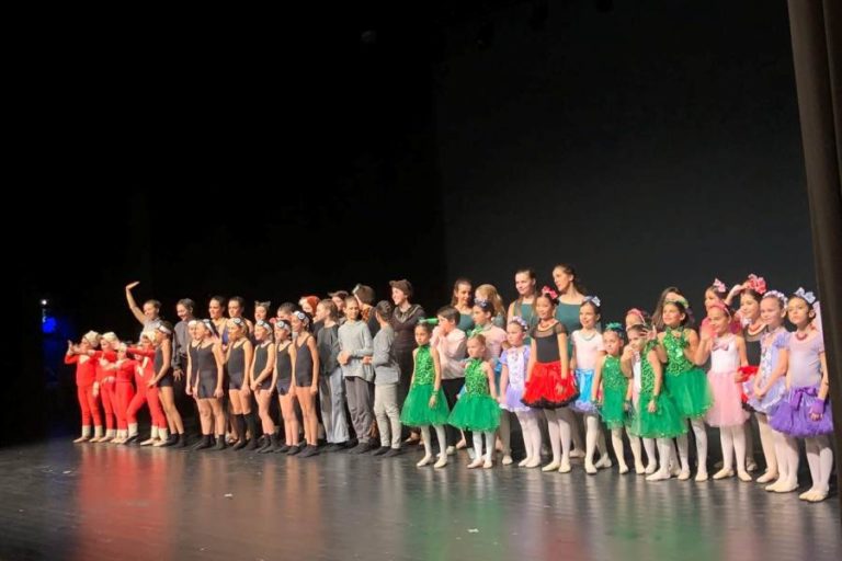 Academia Alira en una gala