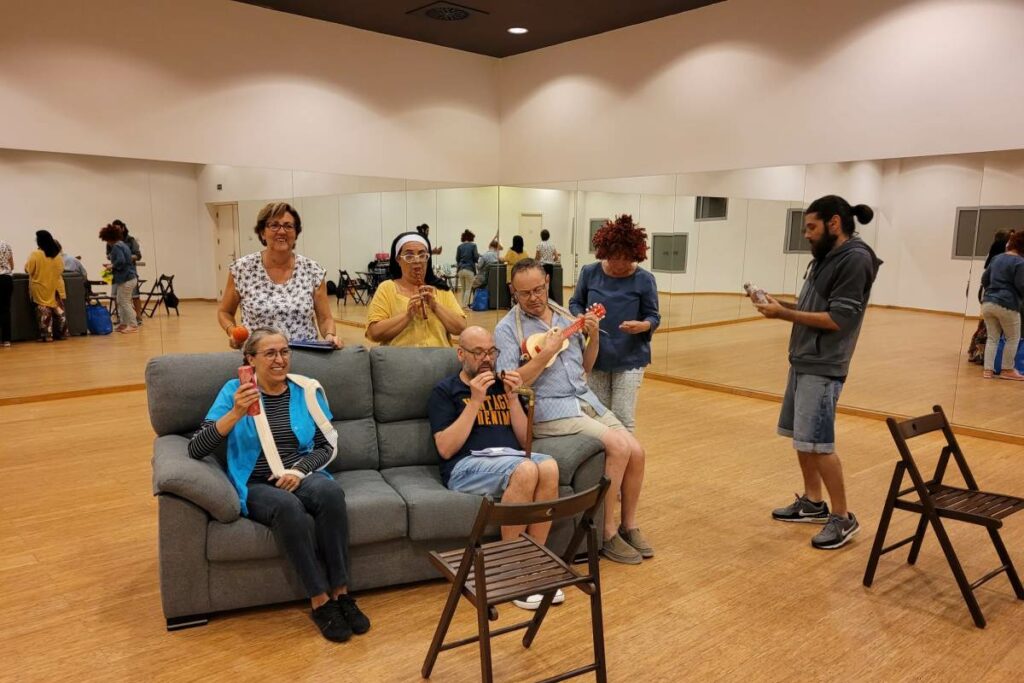 Assaig de la companyia Sempre anem tard al Teatre 1