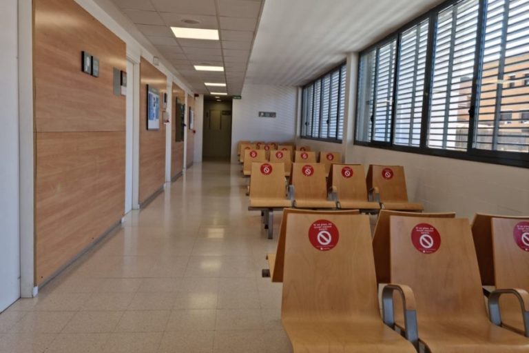 Una sala d'espera del CAP del Rieral (Ajuntament de Lloret de Mar)