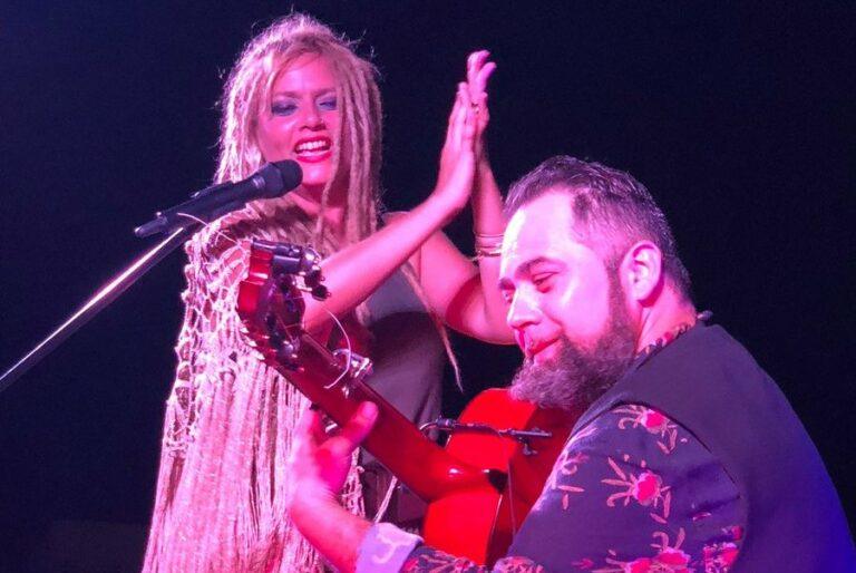 Més de 300 persones gaudeixen del concert de flamenc que va obrir Fenals de Música