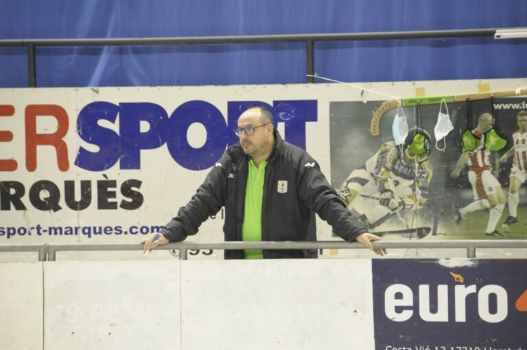 Xavi Albet, en un partit d'aquesta temporada (Club Hoquei Lloret)