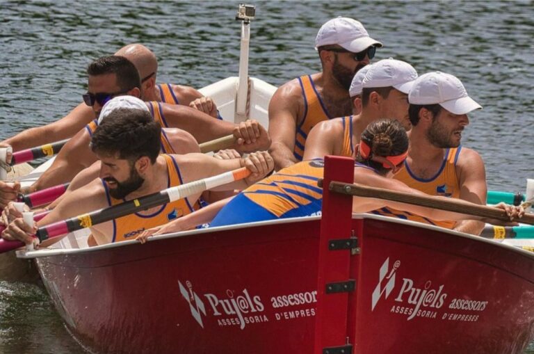 El sènior masculí, a la regata de llaguts a Flix (Club Rem Hotelers)