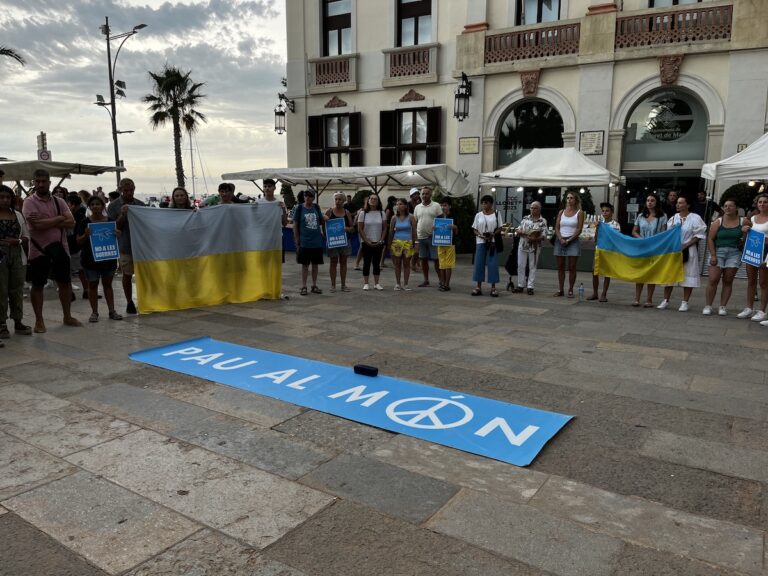 Concentració contra la guerra d'Ucraïna, aquest dijous
