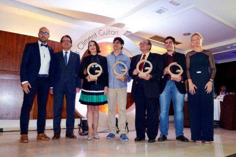 La cantant Luz Casal guanya la primera edició dels premis Climent Guitart