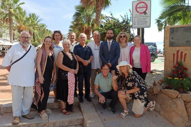 ERC a l'ofrena floral de la Diada