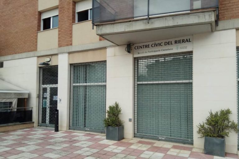 Els centres cívics de Lloret deixen de fer activitat presencial durant 15 dies