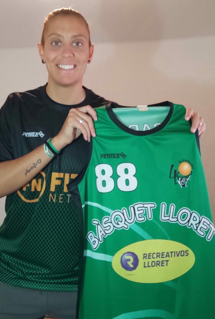 Capitana del Bàsquet sènior femení, Gaby Romero
