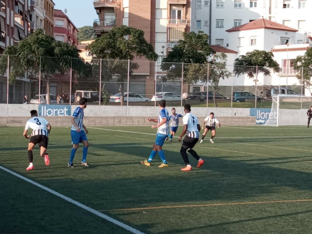 Un moment del partit d'aquesta jornada (Juve Lloret)