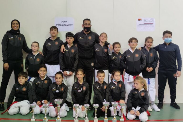 Els membres del club, al campionat (Karate Do)