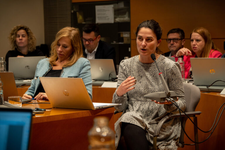 Lara Torres presentant el pressupost del 2023