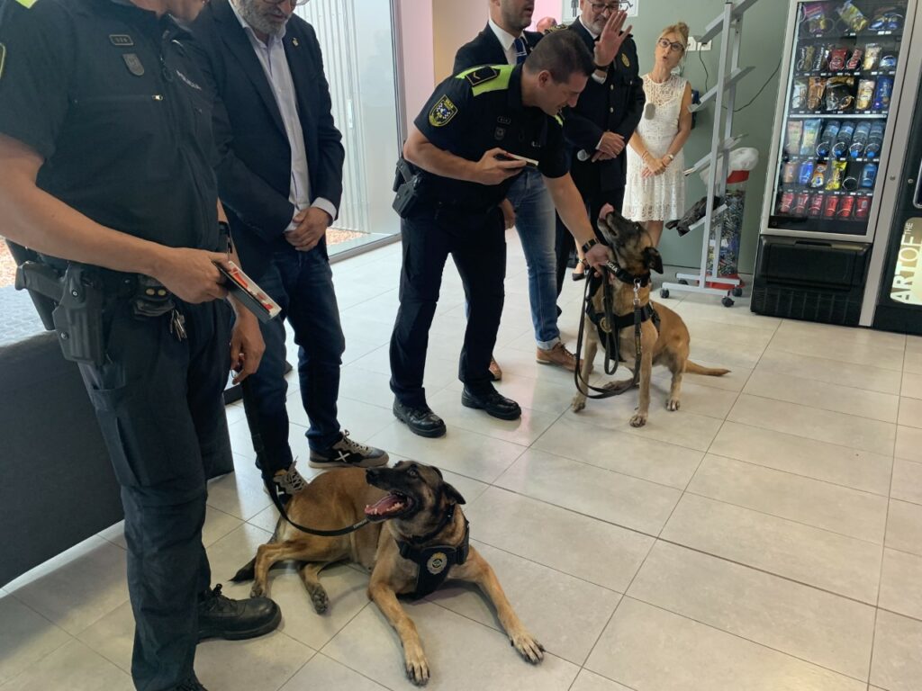 Les gosses de la Unitat Canina de la Policia Local de Lloret