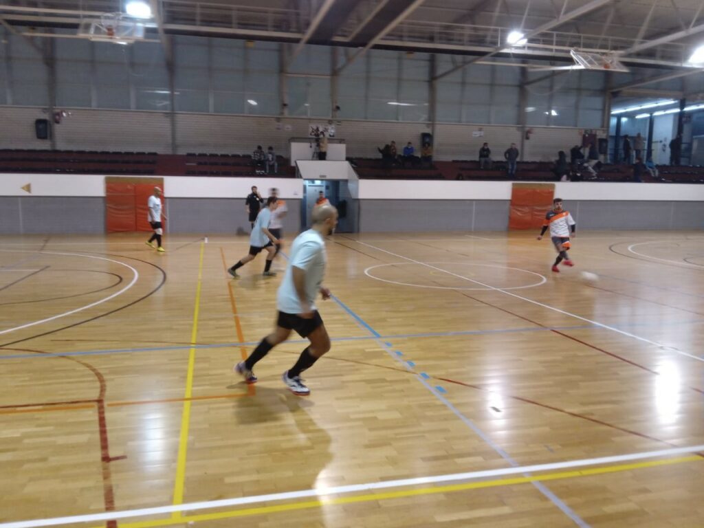 Un moment del partit d'aquesta jornada (Lloret Esportiu Futbol Sala)