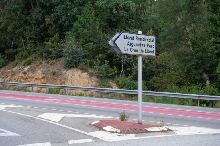 L'entrada a Lloret Residencial
